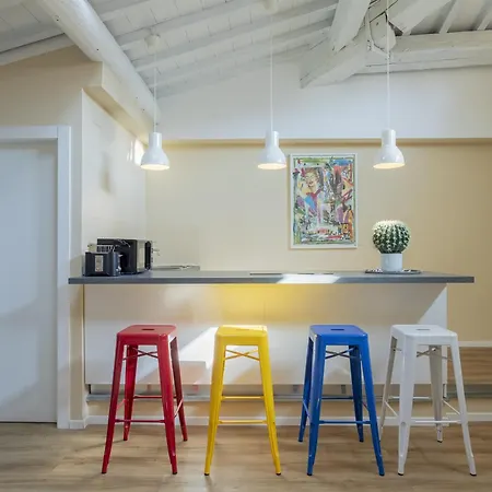 Raffaello Charming Near Duomo Square Appartement *