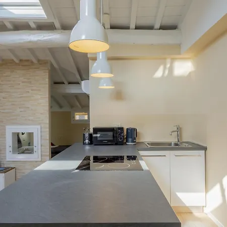 Raffaello Charming Near Duomo Square Appartement *