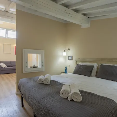 Raffaello Charming Near Duomo Square 아파트 피렌체