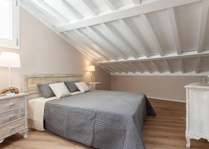 Raffaello Charming Near Duomo Square * Florencie