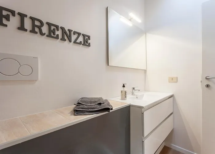 Raffaello Charming Near Duomo Square Florencie